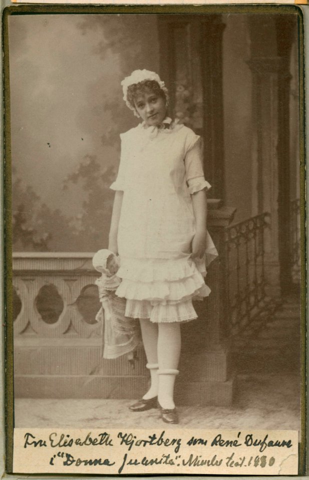 Elisabeth Hjortberg, rollporträtt - SMV - H4 072