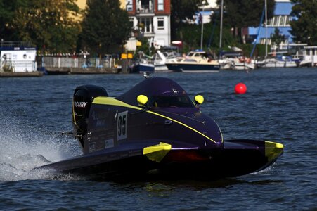 Waters vehicle race photo