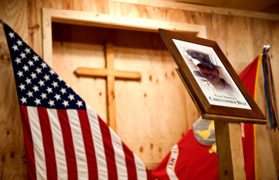 Elite dog handler honored at Camp Leatherneck 111008-N-TH989-186