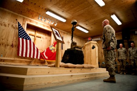 Elite dog handler honored at Camp Leatherneck 111008-N-TH989-213