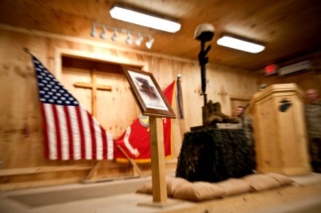 Elite dog handler honored at Camp Leatherneck 111008-N-TH989-167