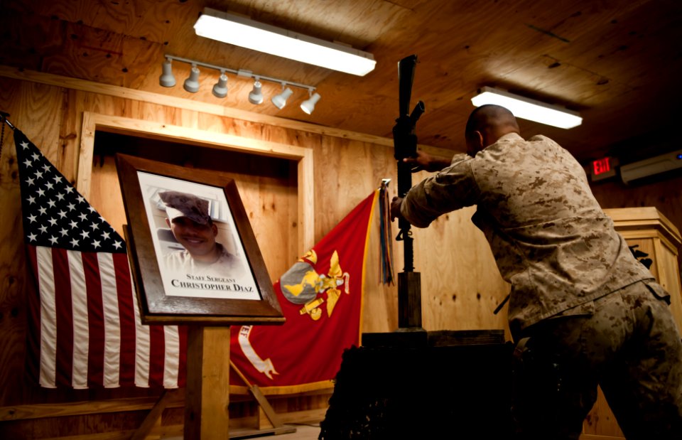 Elite dog handler honored at Camp Leatherneck 111008-N-TH989-136