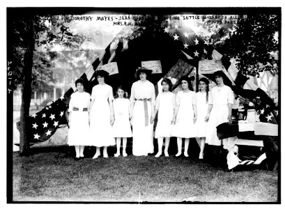 Eliz. & Dorothy Mayes, Jean Darrah, Pauline Settle, Elizabeth Allen, etc. LCCN2014692906