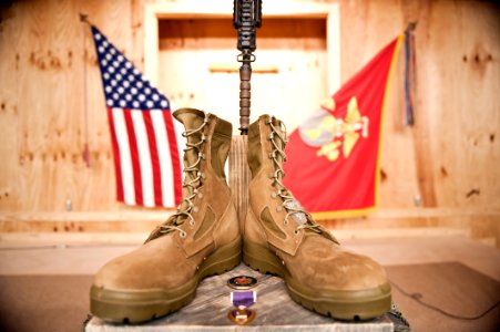 Elite dog handler honored at Camp Leatherneck 111008-N-TH989-076