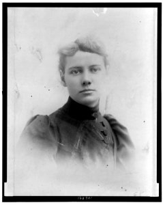 Elizabeth Cochrane Nellie Bly, head-and-shoulders portrait LCCN2006686293