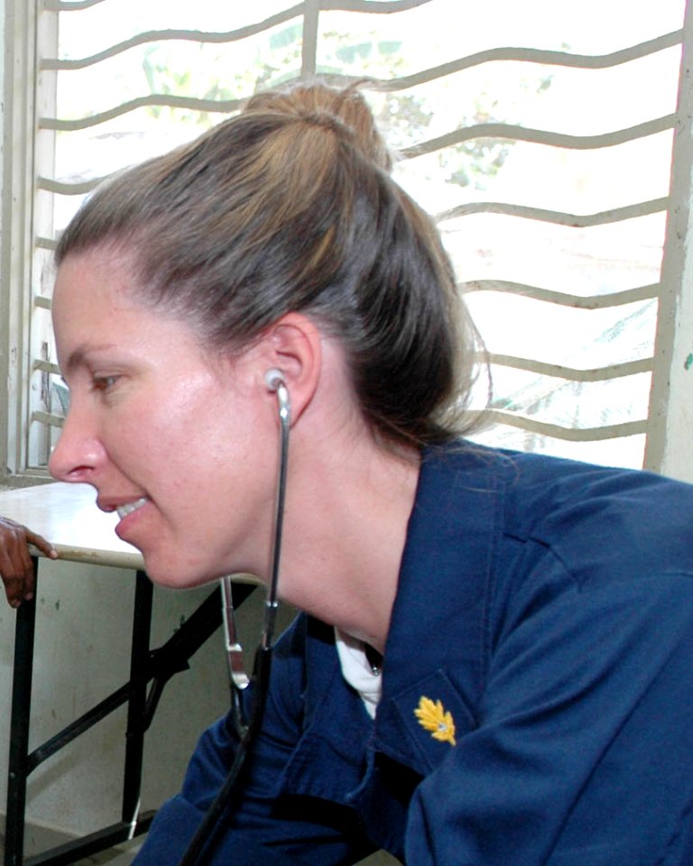 Elizabeth Ferrara 2006 (cropped)