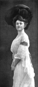 Elizabeth Firth 1904 photo