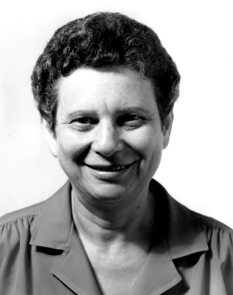 Elizabeth Neufeld (33088498381)