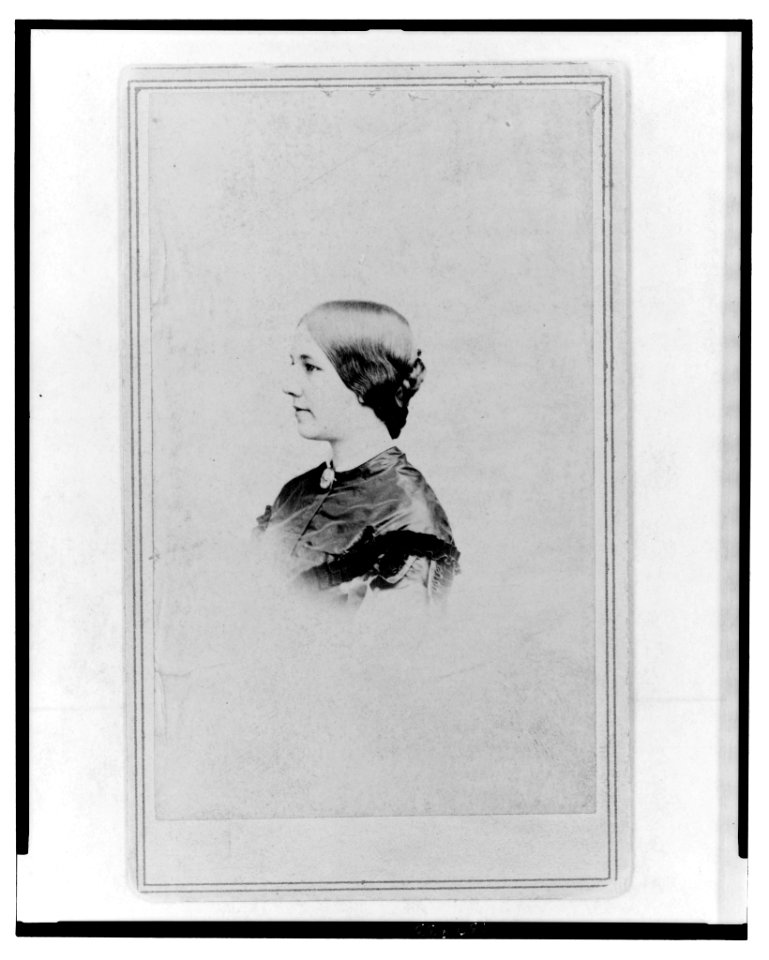 Elizabeth Powell Bond, head-and-shoulders portrait, facing left LCCN2004679879