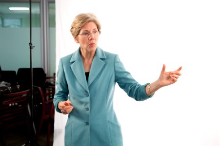 Elizabeth Warren announces CFPB is officially open for suggestions (5405718202)