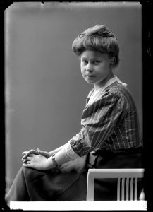 Ella Lennartsson, actor, undated portrait - SMV - GL047