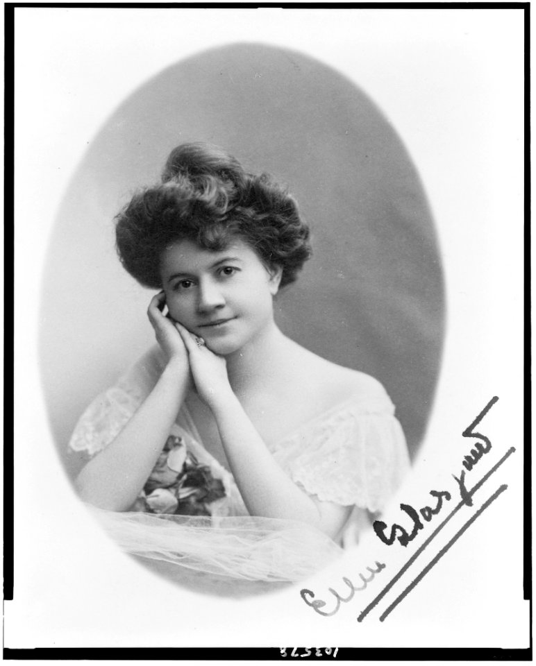 Ellen Glasgow, head-and-shoulders portrait, facing slightly left LCCN91783824