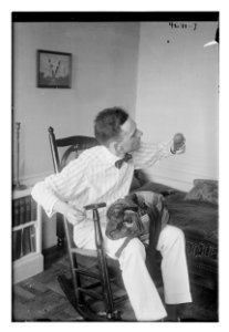 Elliott Shaw LCCN2014707514