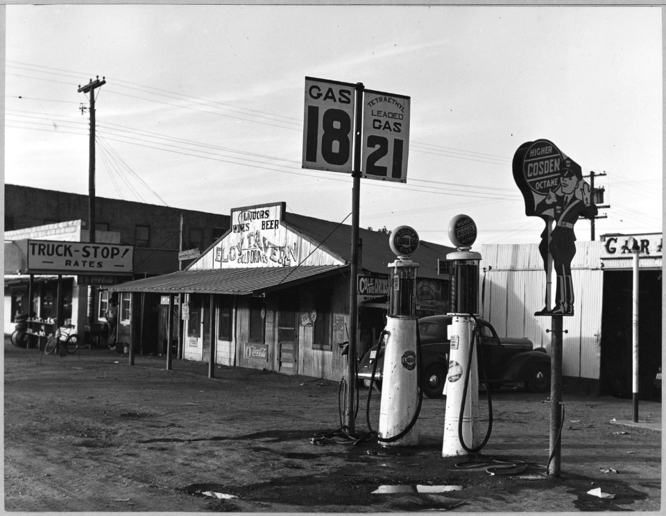 Eloy, Pinal County, Arizona. Part of main street of a typical Western town. - NARA - 522278