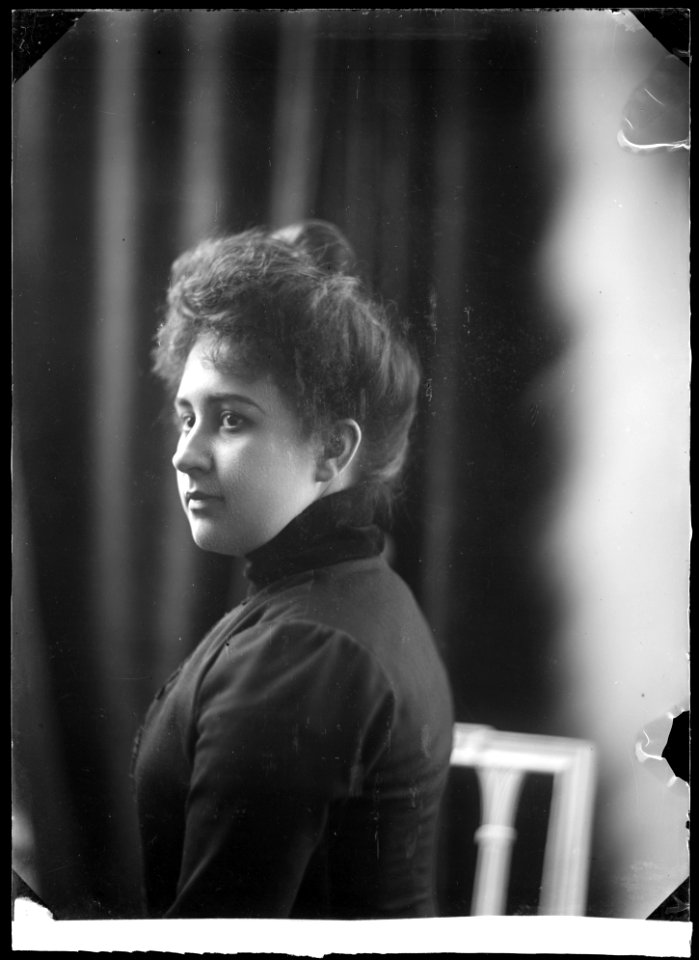Elsa Lindeberg, actor, undated portrait - SMV - GL080