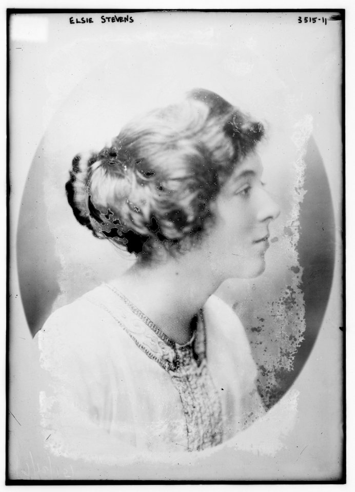 Elsie Stevens LCCN2014699244