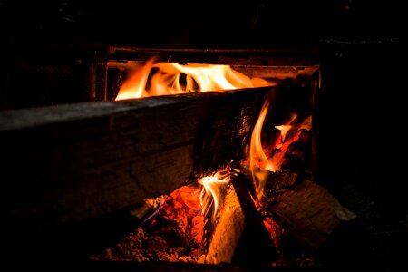 Campfire light kitchen