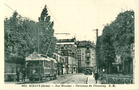 EM 9021 - SCEAUX - Rue Houdan - Terminus du Tramway