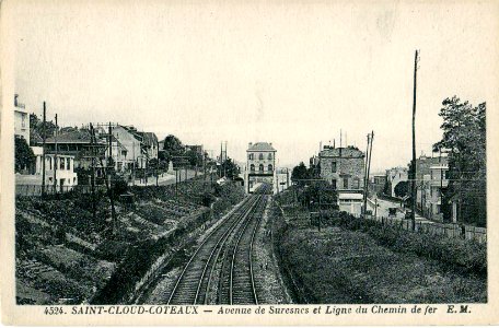 EM 4524 - ST CLOUD-COTEAUX - Avenue de Suresnes et Ligne du Chemin de fer photo