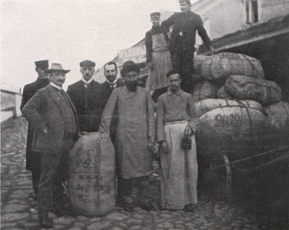 Emil Brass, Im Reiche der Pelze, Seite 213, Bilder aus Nishnij-Nowgorod, Persianer-Händler