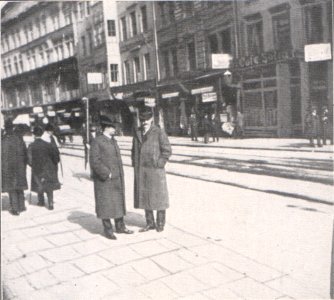 Emil Brass, Im Reiche der Pelze, Seite 235, Bilder vom Brühl