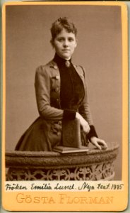 Emilia Lund, porträtt - SMV - H5 136