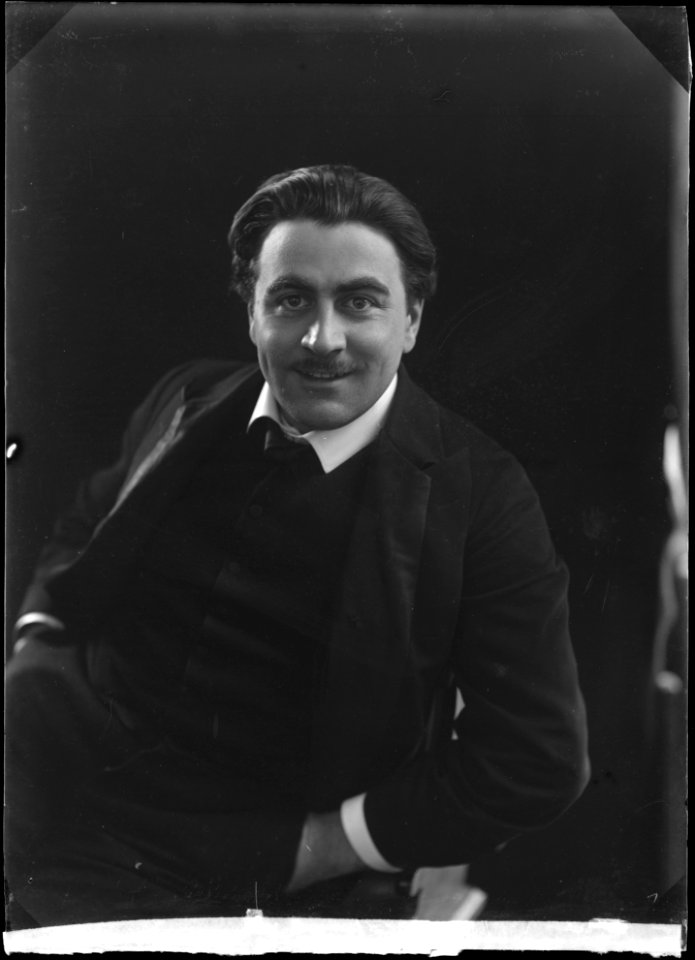 Emile Stiebel, opera singer, portrait 1904 - SMV - NS064