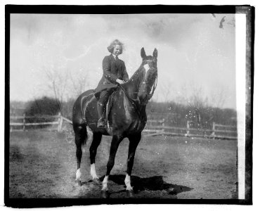 Emily Frelinghuysen on Hal LCCN2016827655