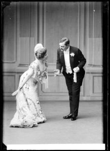 Emma Meissner and Carl Barcklind in Den glada änkan at Oscarsteatern 1907 - SMV - NB022