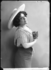 Emma Meissner in Julia at Oscarsteatern 1911 - SMV - NM029