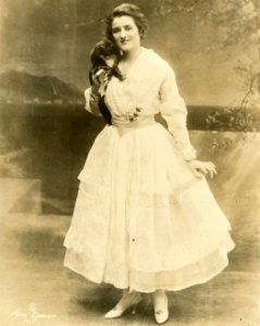 Emmy Wehlen, silent film actress (SAYRE 10654)
