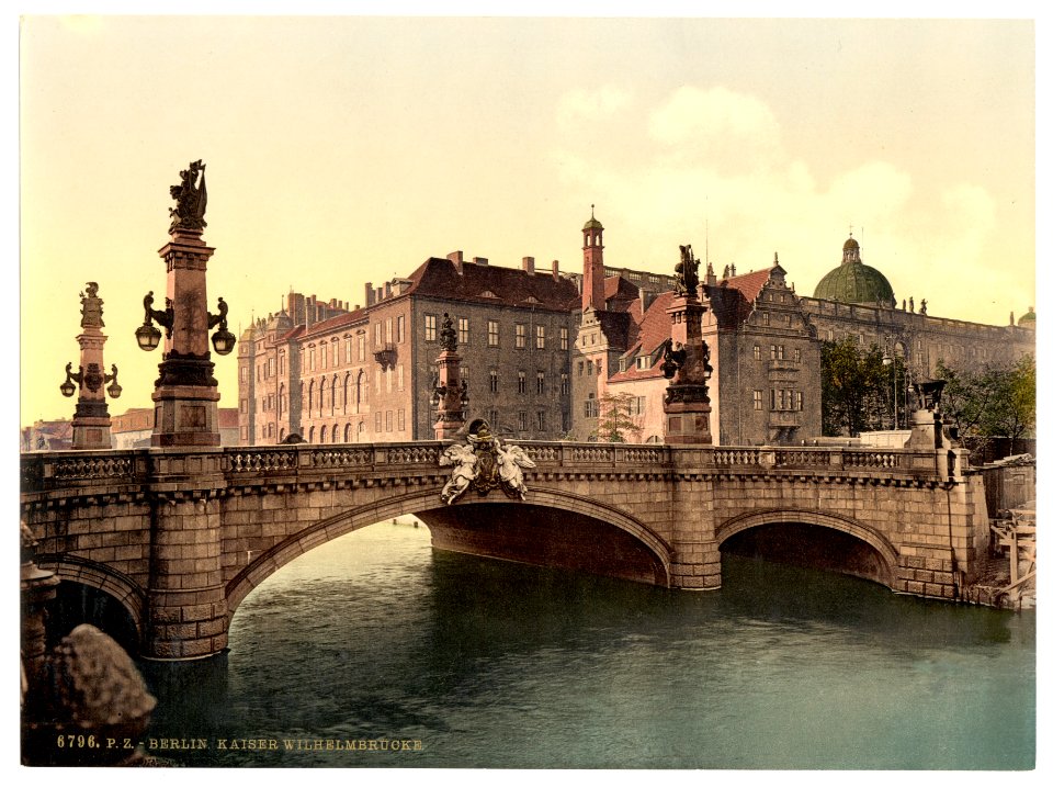 Emperor William's Bridge, Berlin, Germany-LCCN2002713627