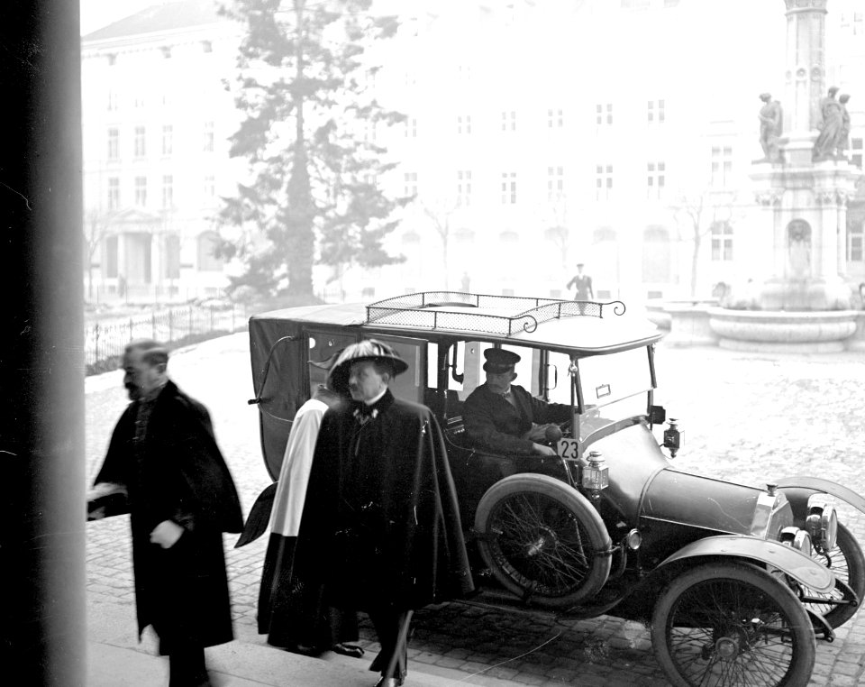 Empfang ausländ. Vertretungen durch Bundesrat - CH-BAR - 3237968