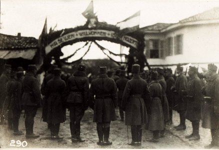 Empfang in Tirana. (BildID 15573491)