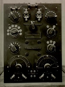 Empfänger einer tragbaren Radiostation. Aussenansicht. Aufgenommen am 7. August 1916. (BildID 15479978)