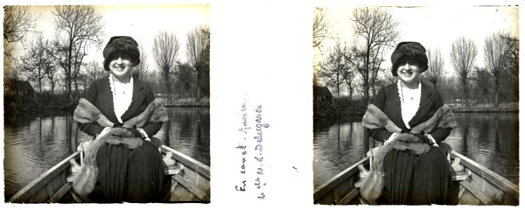 En canot. Amiens. Mlle Delagarde - Fonds Berthelé - 49Fi177