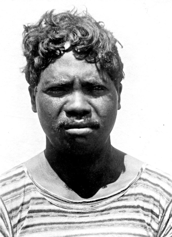 En face- och profilbild av hova-man från Tauanarivo. Mahajanga. Madagaskar - SMVK - 001724