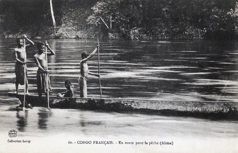 En route pour la pêche (Alima)-Congo Français