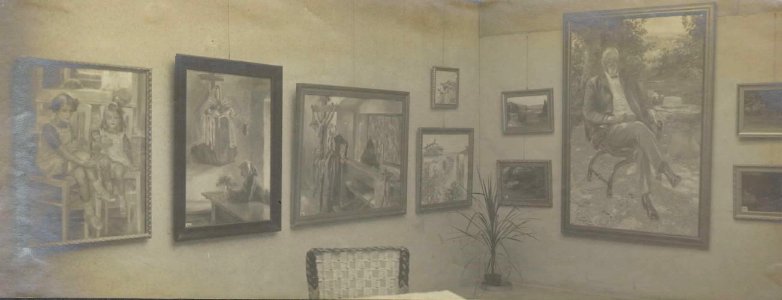 Ena od skupinskih razstav v paviljonu Riharda Jakopiča 1910-25 (10)