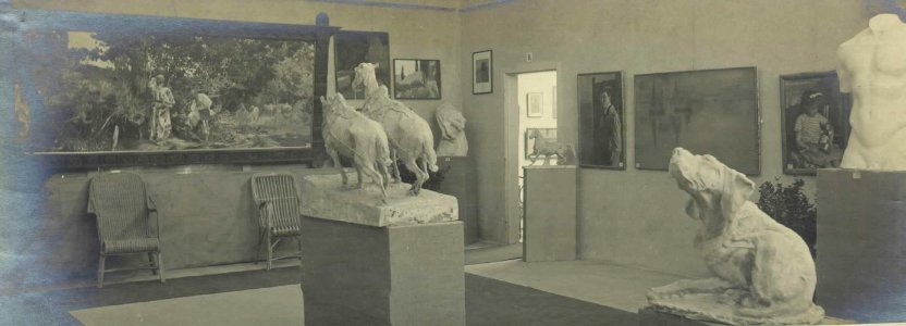 Ena od skupinskih razstav v paviljonu Riharda Jakopiča 1910-25 (2)