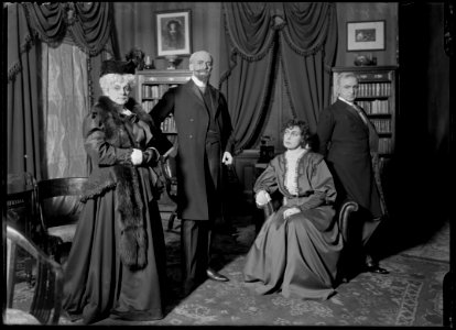 Gertrud, Dramatiska teatern 1907. Föreställningsbild - SMV - DrT037