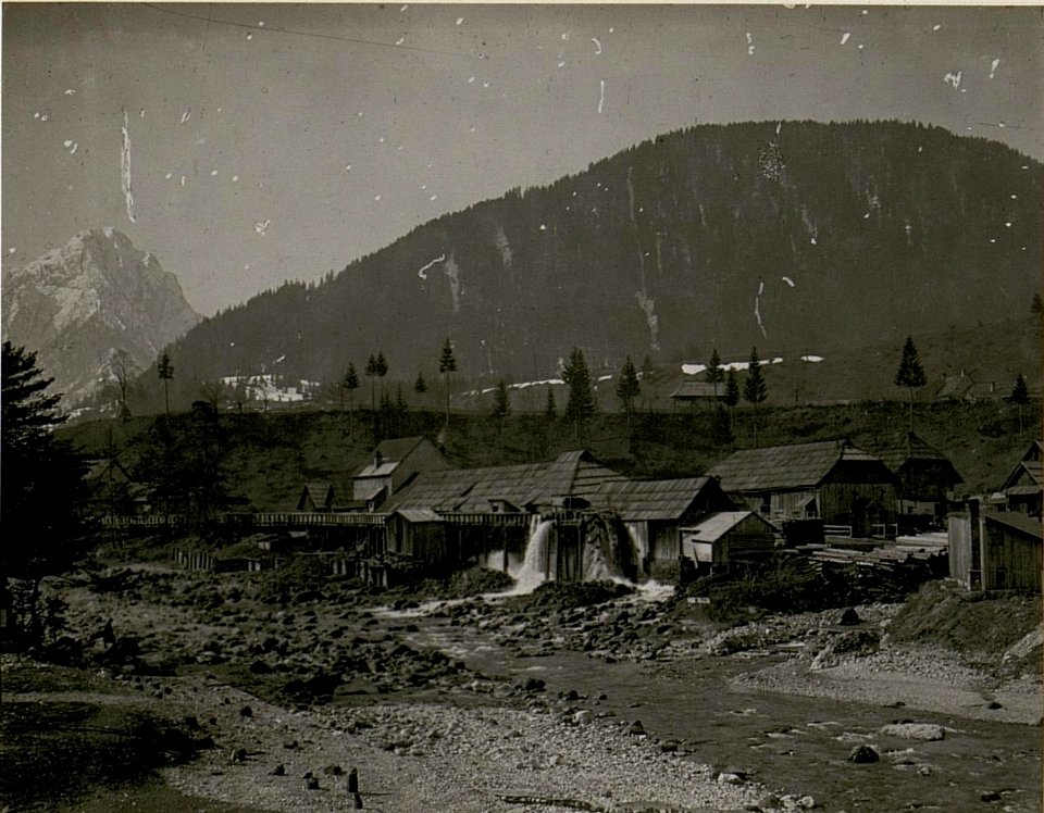 Gesamtansicht des Etappensägewerkes der Qu.Abtlg.10 in Tarvis.(20-III.1918.) (BildID 15515975)