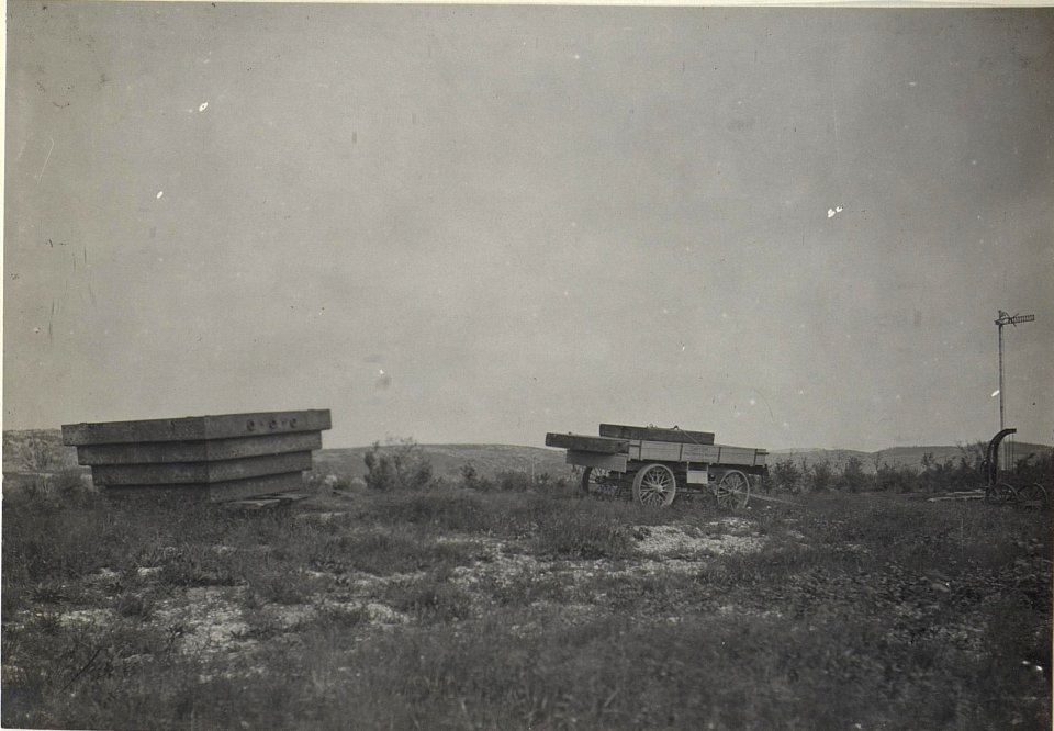 Geschütz-Bettung. (Ronchi, Mitte Mai 1918.) (BildID 15664992)