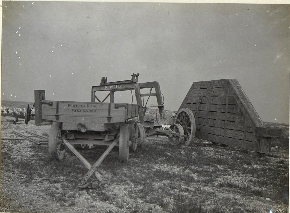 Geschütz-Bettung. (Ronchi, Mitte Mai 1918.) (BildID 15664999)