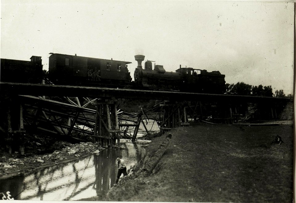 Gesprengte Brücke bei Lubience südl.Stryj. (Umfahrung.) (BildID 15430736)