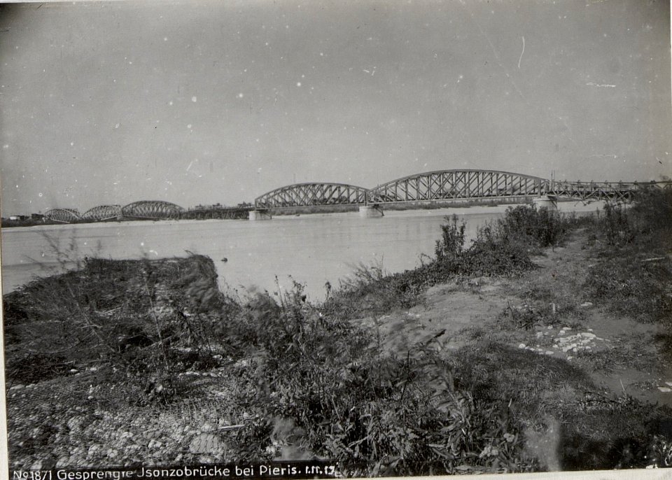 Gesprengte Jsonzobrücke bei Pieris.1.11.17. (BildID 15609524)
