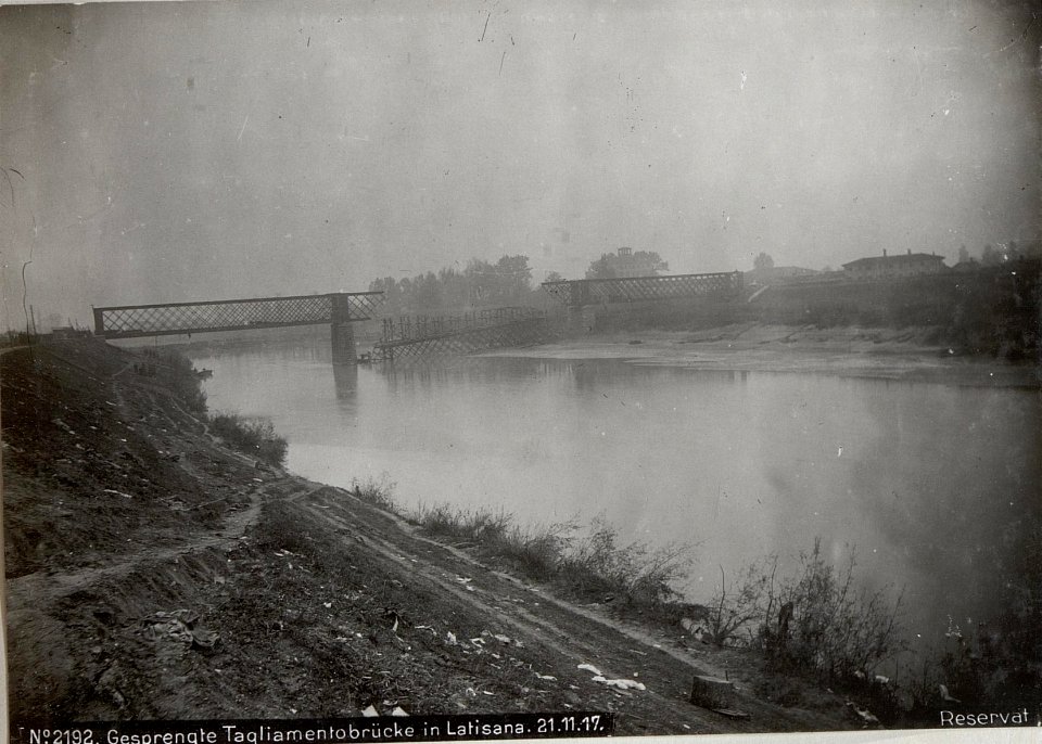Gesprengte Tagliamentobrücke in Latisana. 21.11.17. Reservat (BildID 15612172)