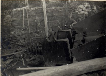 Gesprengtes Geschütz. (Landungszunge Grado, Mitte Mai 1918.) (BildID 15665062)