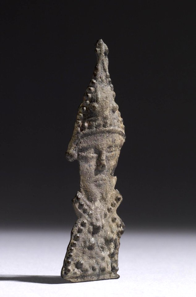 English - Saint Thomas Beckett Pilgrim Badge - Walters 5592 - Three Quarter