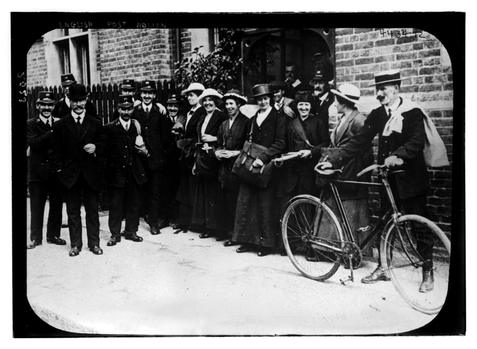 English Post women LCCN2014706014